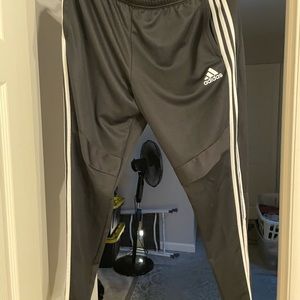 Men’s Adidas Tiro 19 pant.
